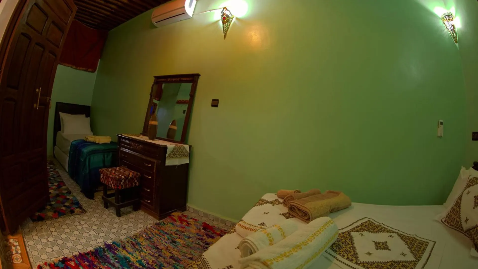 Guest house Dar Noursin Fez Hotel Morocco